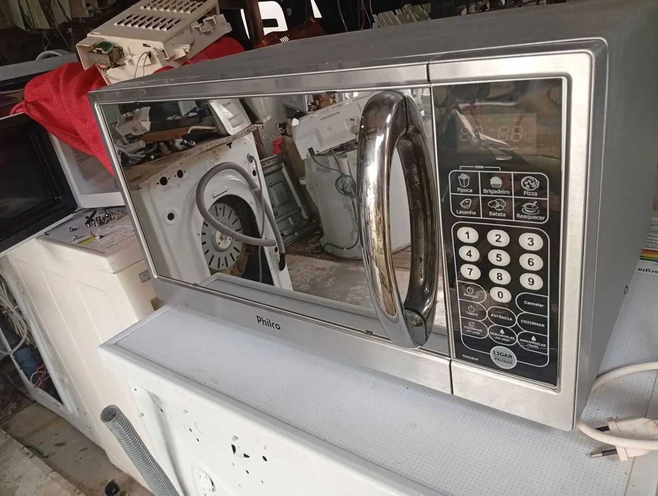 Microondas Philco 30 litros espelhado funcionando perfeitamente  - Foto 4