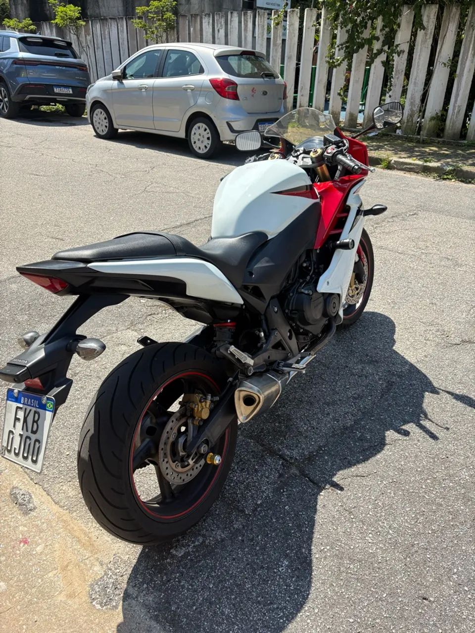 CBR 600F 2013 - Foto 2
