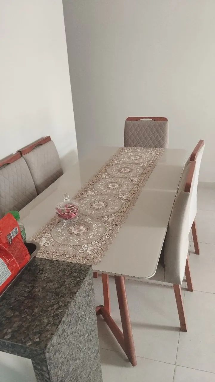 Mesa de madeira pura