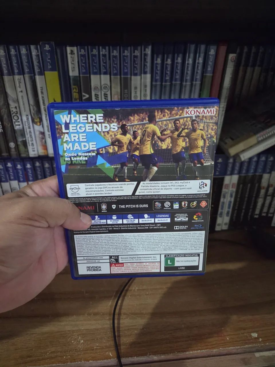 Vendo o Pes 18 de PS4 em perfeito estado de conservação.  - Foto 2