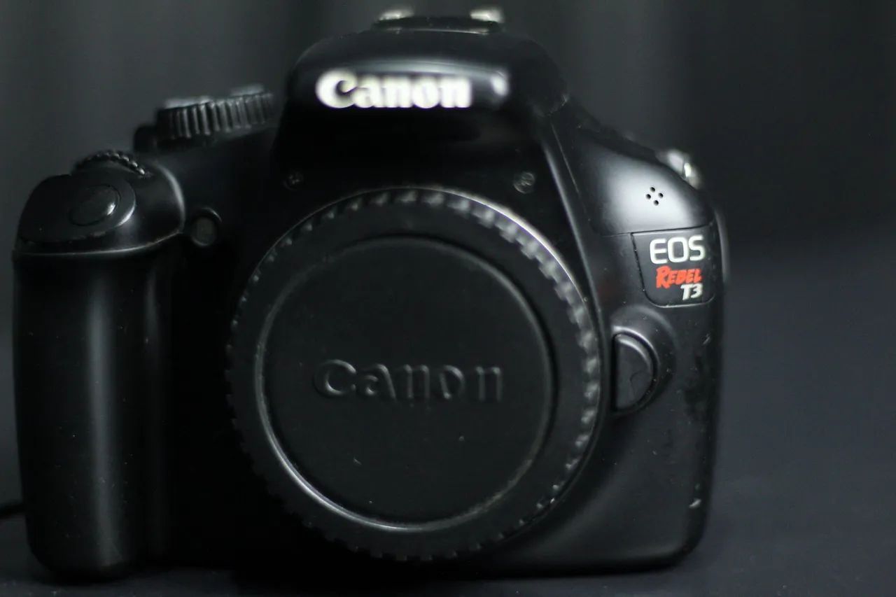 Corpo Canon EOS Rebel T3 (detalhe no visor)