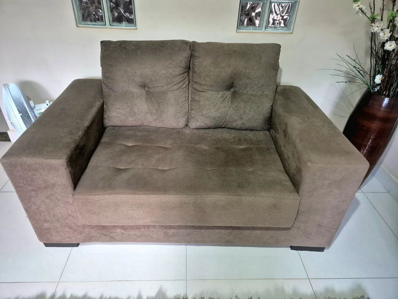 Vendo Sofá 3 e 2 lugares - Foto 2
