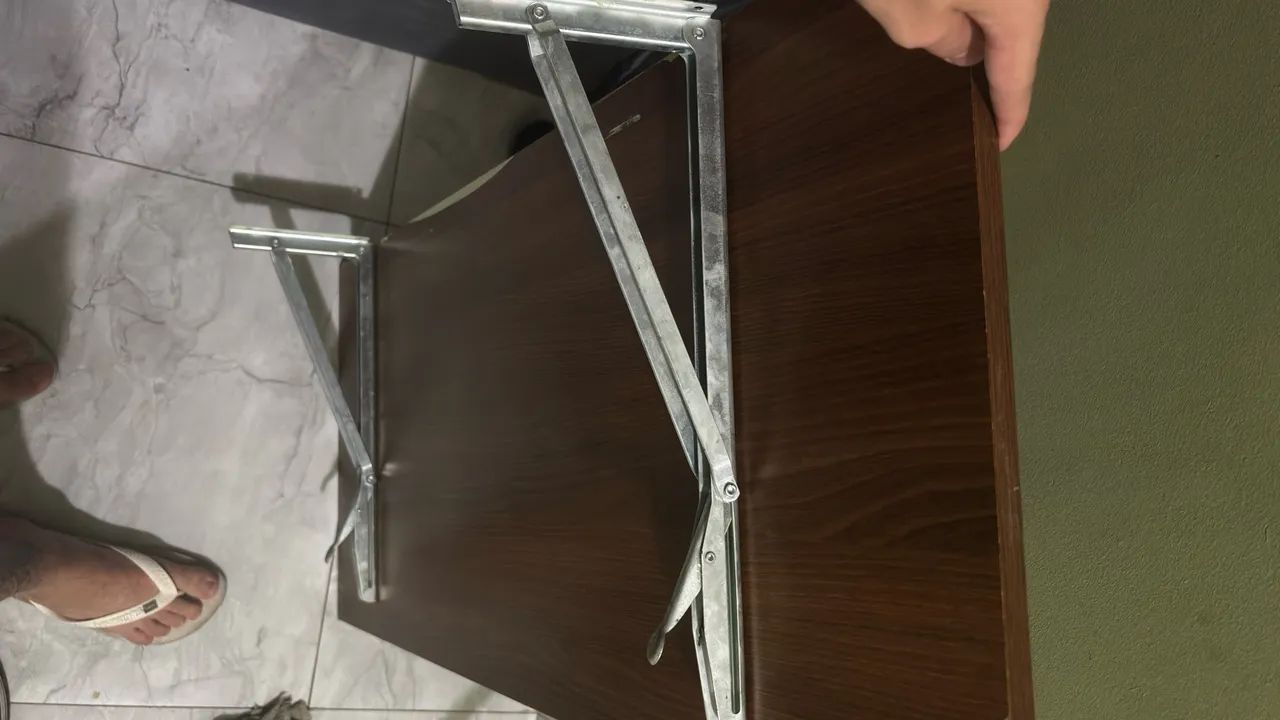 Mesa de madeira com apoio na parede - Foto 2