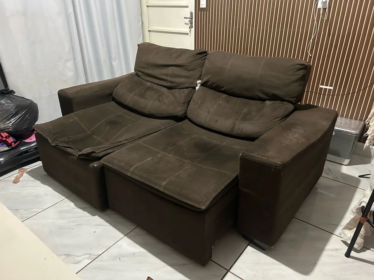 VENDO SOFÁ RETRÁTIL E RECLINÁVEL - Foto 2