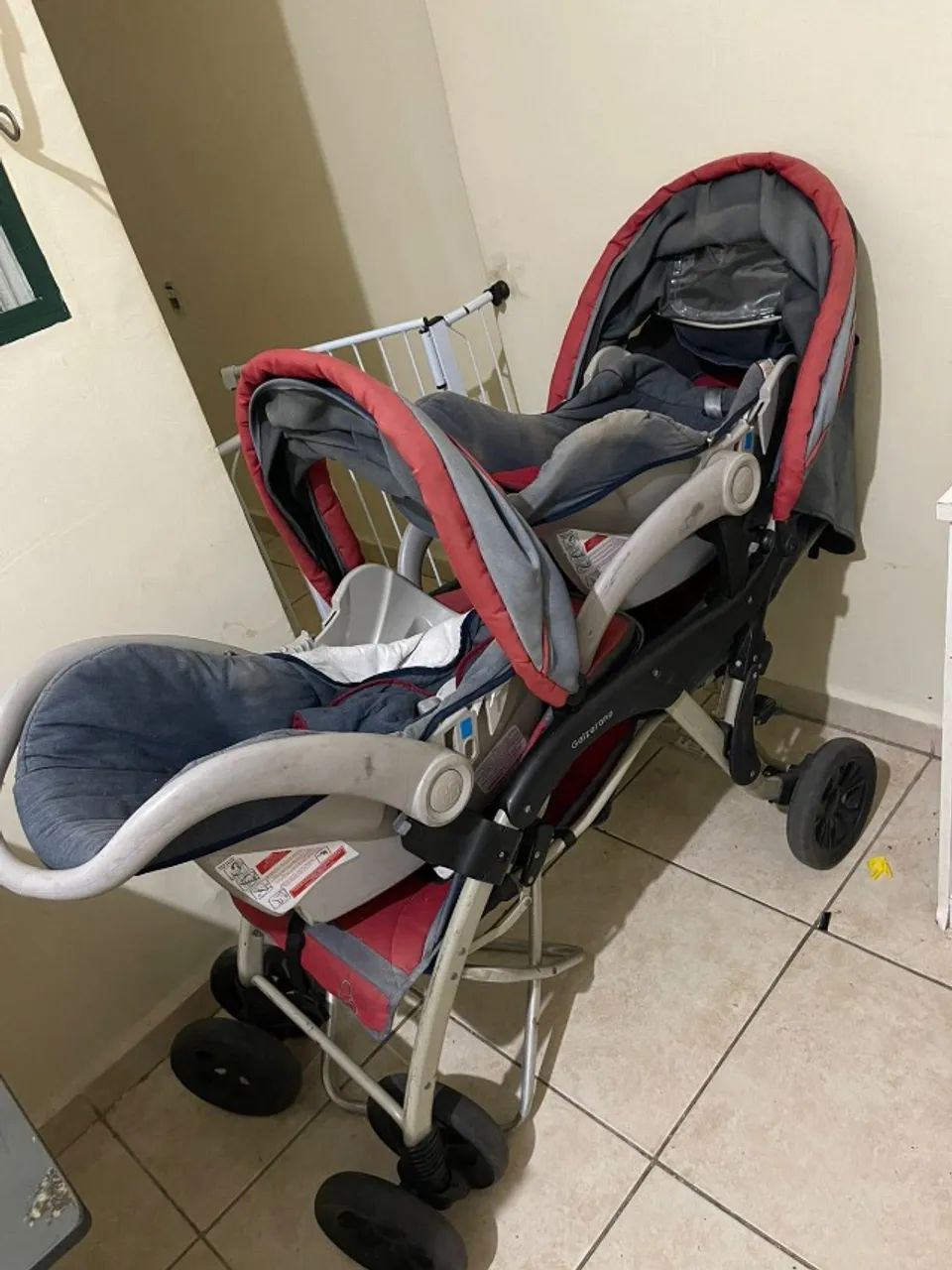 Carrinho de bebe Gemeos - Foto 2