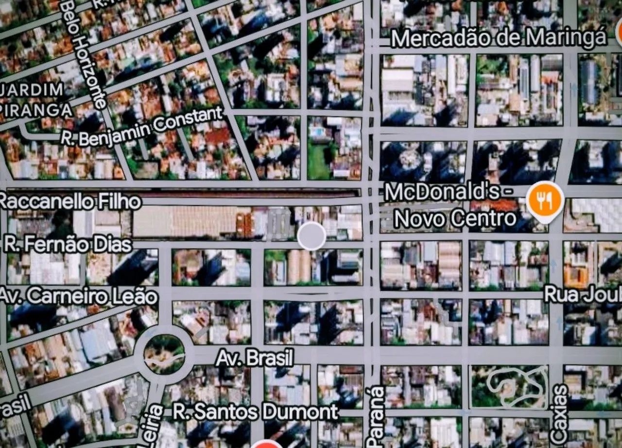 Alugo terreno comercial Maringá ,Novo Centro ,840 m2, com 2 testadas para comercial 