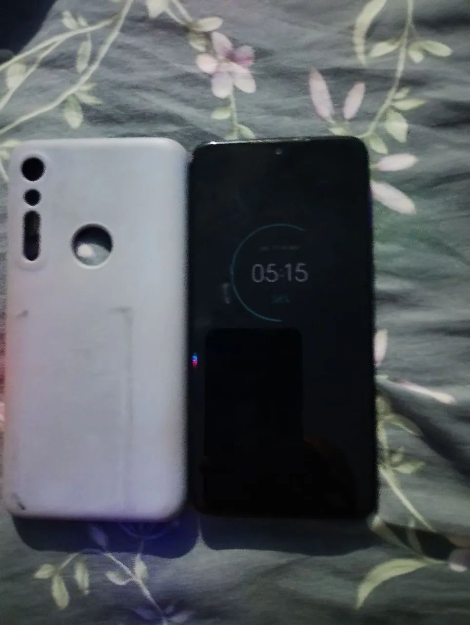 Celular com defeito 