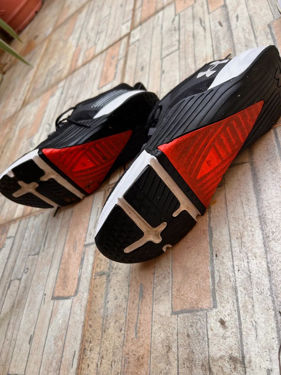Tênis under armour tri base 41  - Foto 2