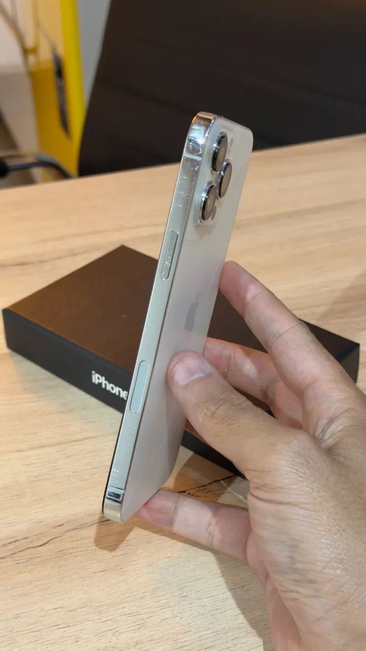 iPhone 13 Pro Max 128GB Silver - Preço promocional! Loja física