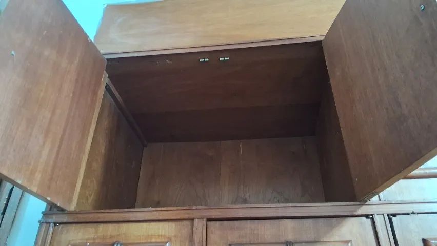 Armário guarda-roupa madeira - Foto 2