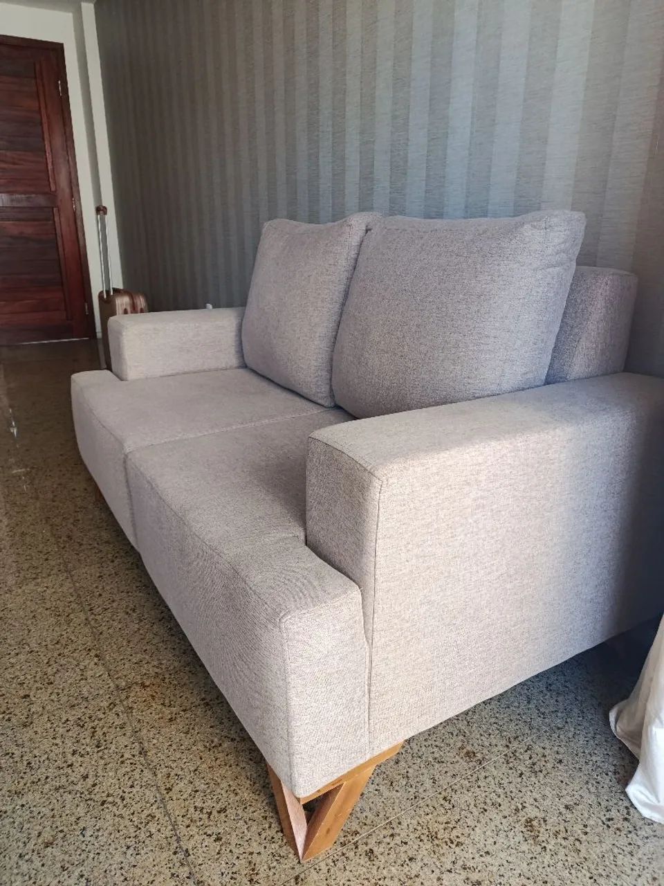 Sofá semi novo