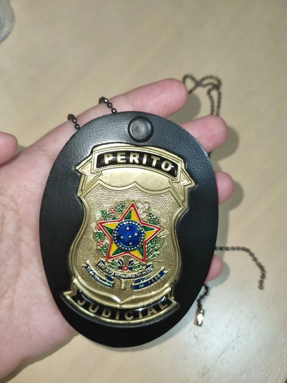 Distintivo de Perito Judicial em couro