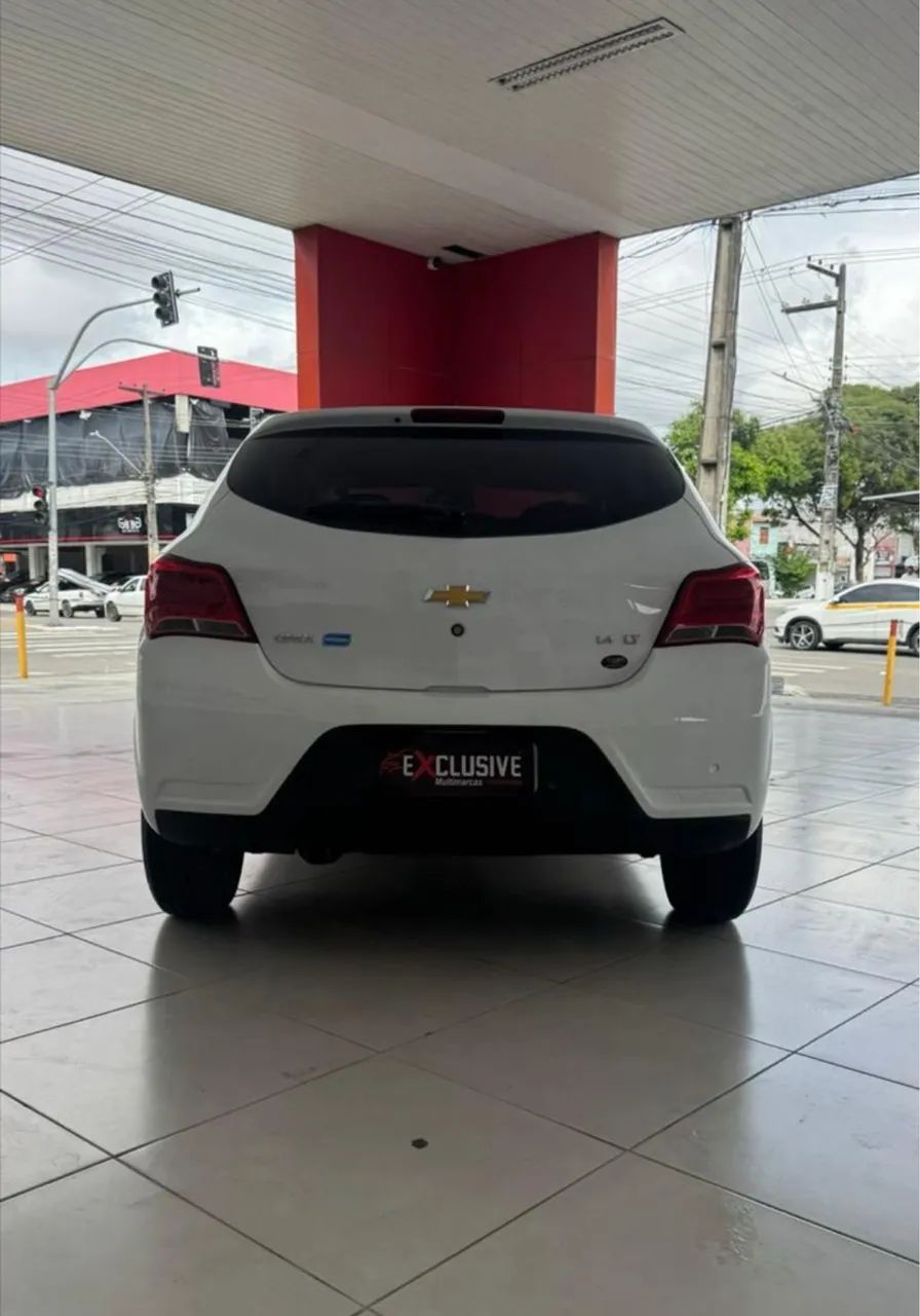 Chevrolet Onix Hatch LT 1.4 8V Flex Mec. 4P 2018 - Foto 4