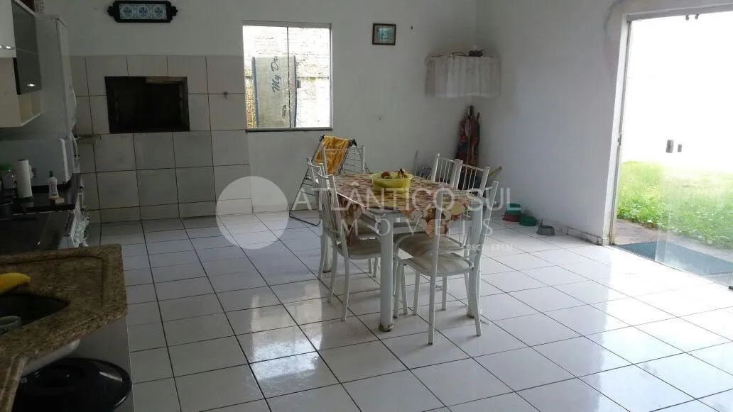 Sobrado à venda, com 04 quartos, ALBATROZ, MATINHOS - PR - Foto 2