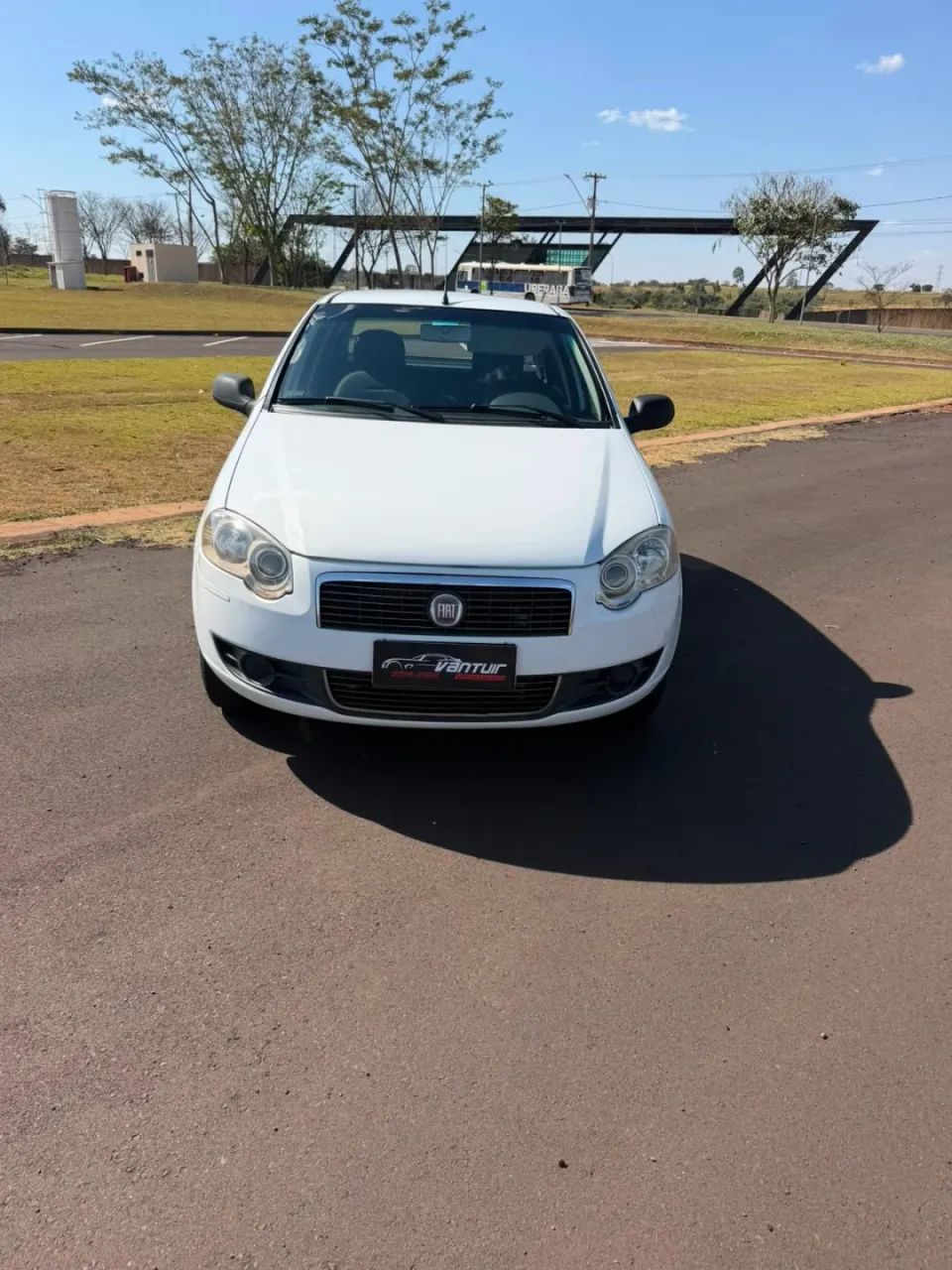 Fiat Palio Week. Attractive 1.4 Fire Flex 8V 2011 - Foto 4