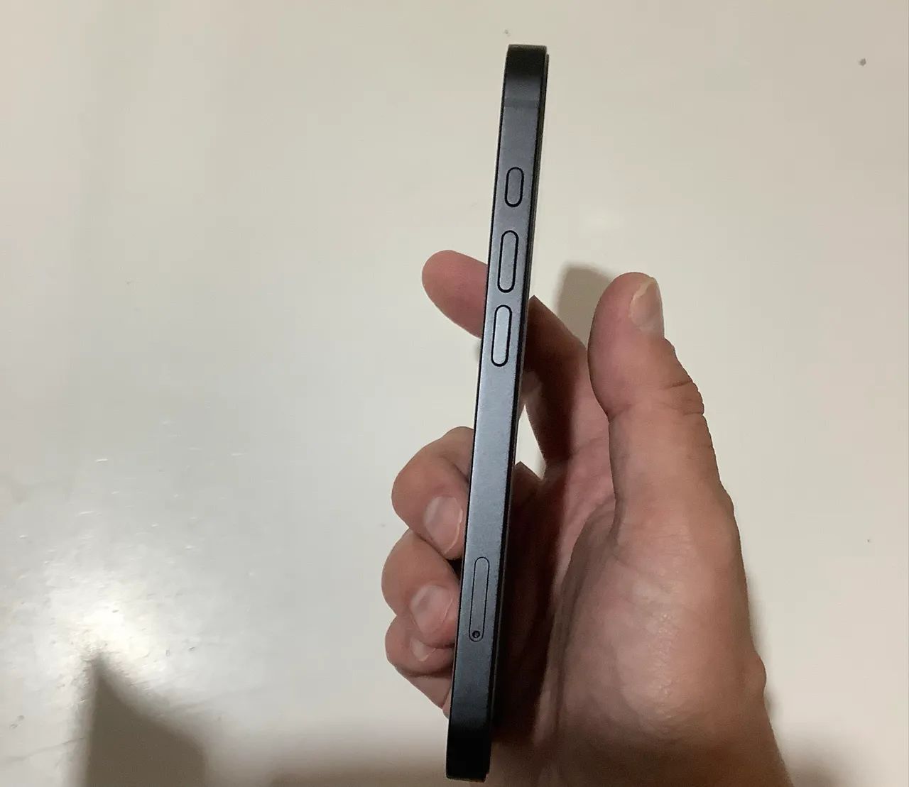 Iphone 16e  - Foto 4