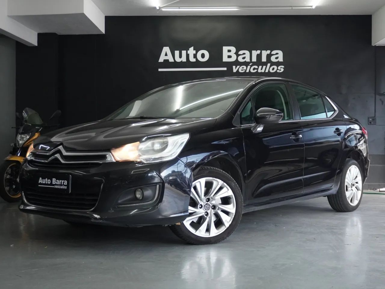 Citroën C4 C4 LOUNGE Tendance 1.6 Turbo Flex Aut. 2017