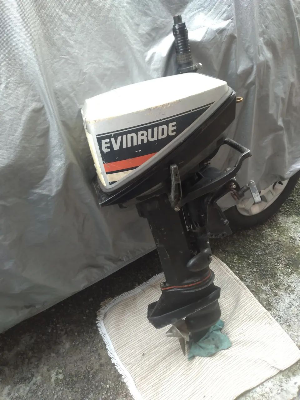 Motor de popa 15hp evinrude funciona perfeitamente  - Foto 3