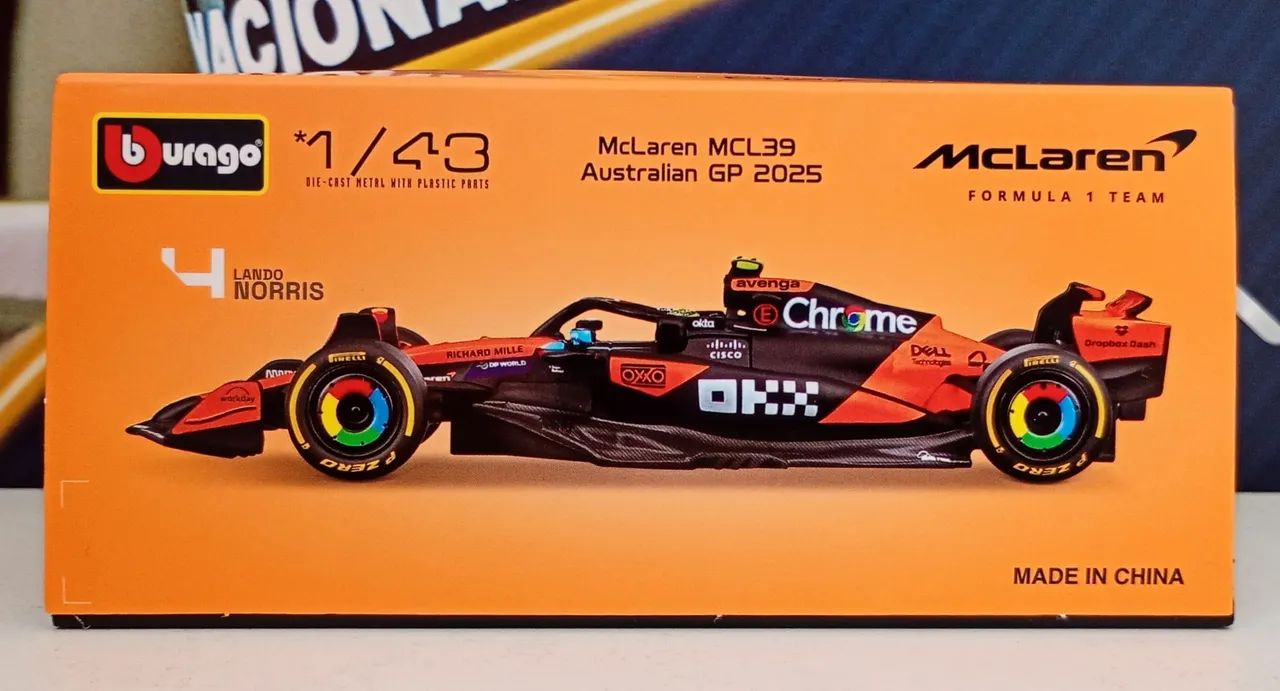 Miniatura Formula 1 Mclaren MCL39 Lando Norris World Champion 2025