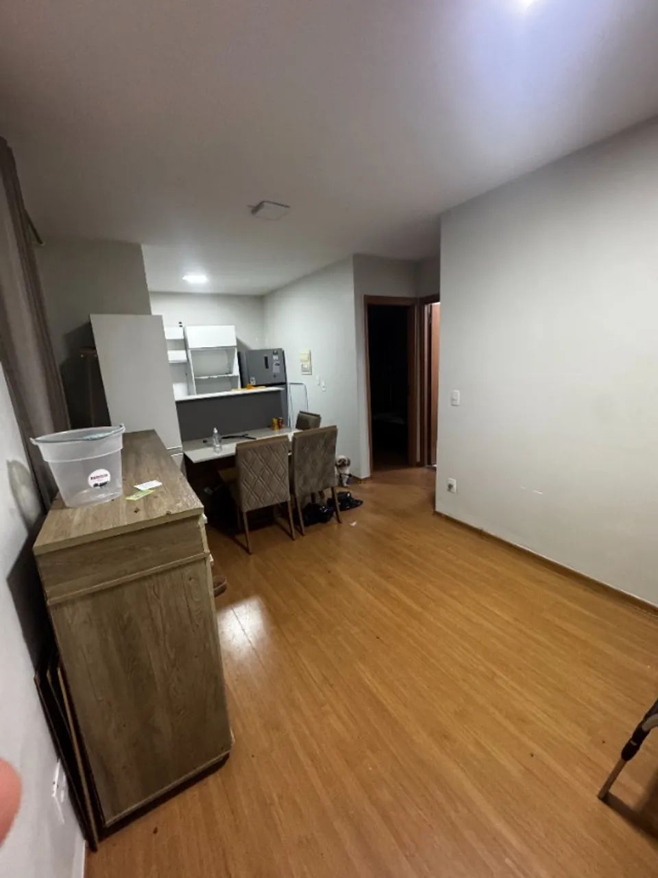 alugo chapada pinheiros, 2 qts, semi mobiliado