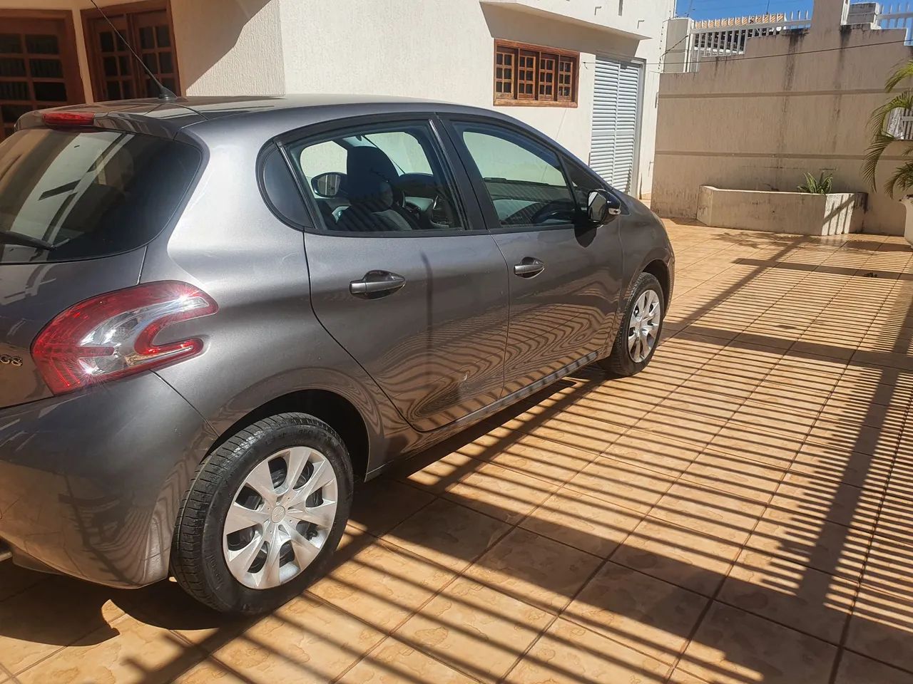 Peugeot 208 208 Active/Active Pack 1.5 Flex 8V 5p 2014