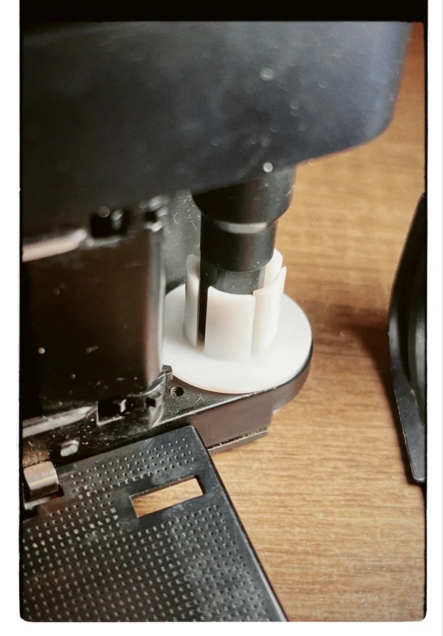 Câmera analógica Leitz Leica CL com fotômetro - Foto 3