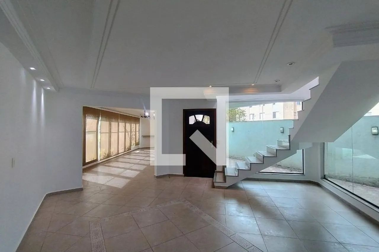 Casa à Venda - Dos Casa, 3 Quartos, 350 m2