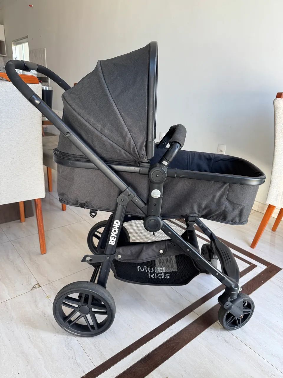 Carrinho de bebê Multikids 