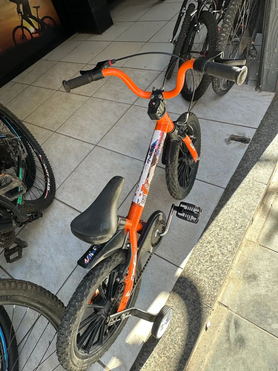 Bicicleta aro 16 - Foto 2
