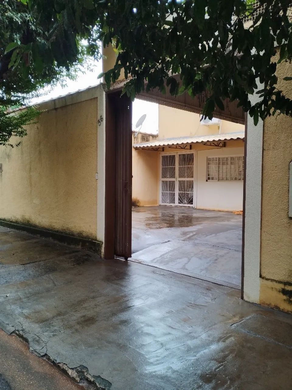 Casa com três quartos, aceita financiamento  - Foto 2