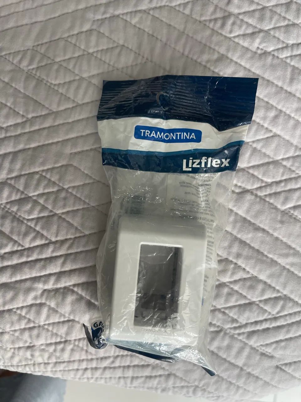 Vendo kit módulo de rede RJ45 com caixa de sobrepor Tramontina LizFlex - Foto 3