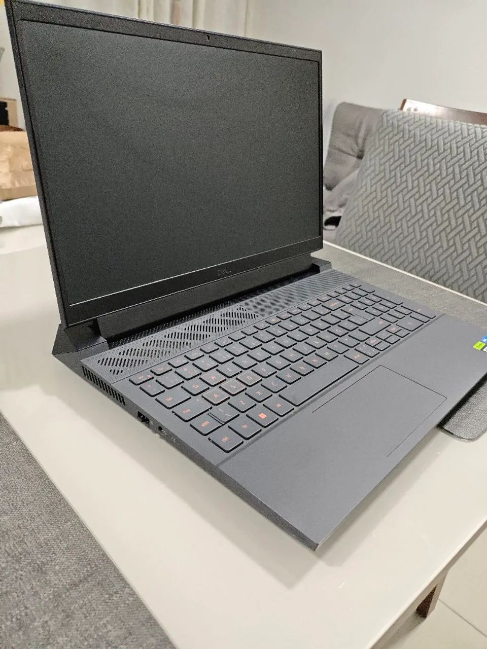 DELL G15 5530 