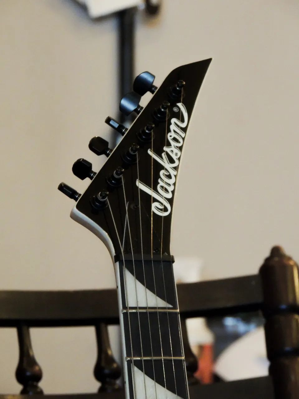 Guitarra Jackson King V JS32 nova - Foto 4