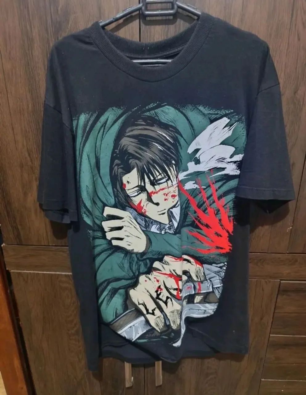 Ikaricorp camiseta attack on titan levi