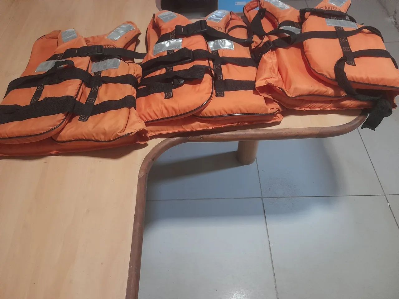 COLETE SALVA VIDAS - ATIVA 4 CLASSE IV= 6UND - Esportes Aquáticos