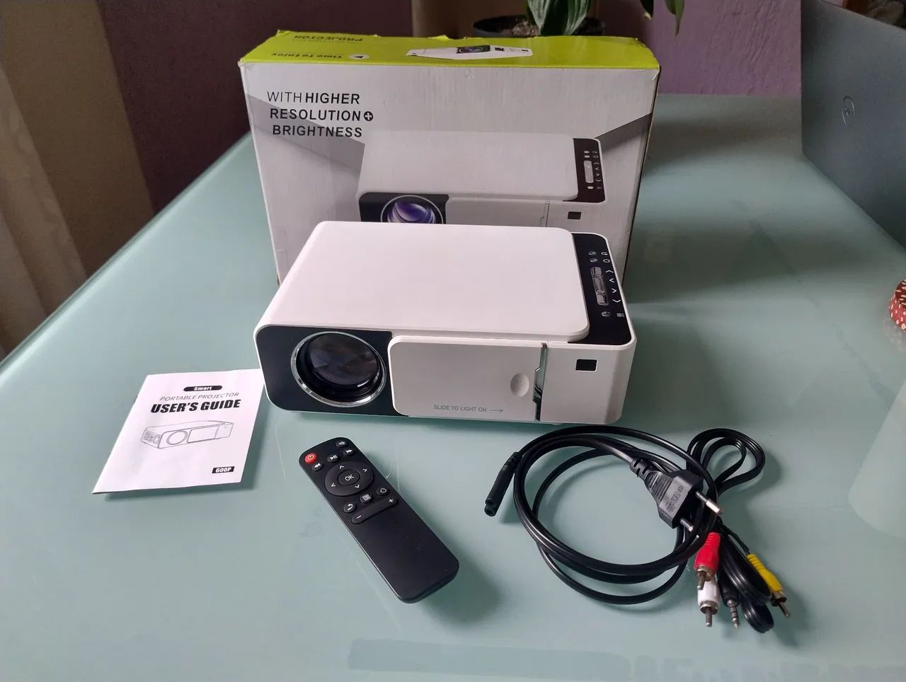 Projetor / Data show com áudio acoplado