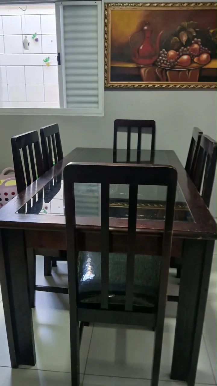 Vende-se mesa de jantar