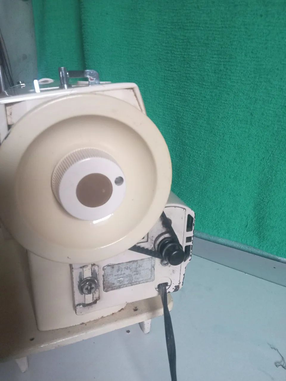 Maquina de costura  - Foto 3