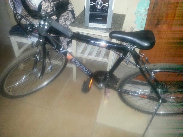 Bicicleta ultra impecável