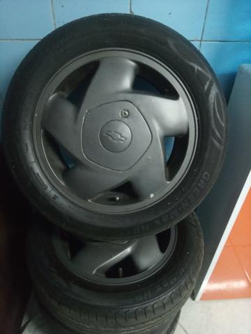Rodas 14 com pneus 185/55/14