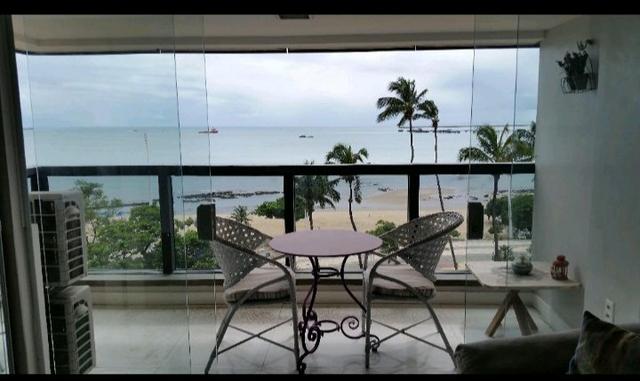 Lindo flat mobiliado na beira mar - Foto 2
