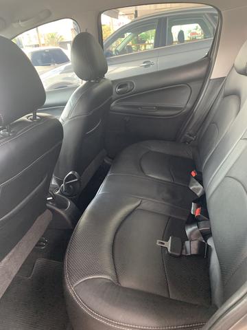 Peugeot 207 xr 1.4 flex 2012 - Foto 3