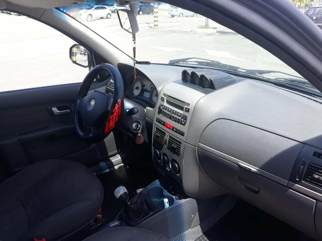 Fiat Palio Adventure 1.8 - Foto 3