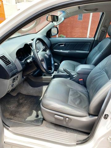 Hillux Srv 4x4 automática 2015 - Foto 7