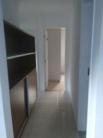 Apartamento térreo em Buraquinho - Foto 4
