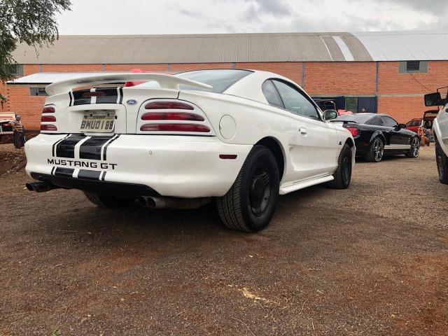 Mustang GT - Foto 18