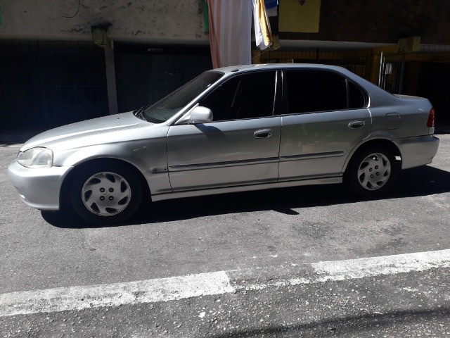 Honda/Civic LX 2000 1.6 Automático