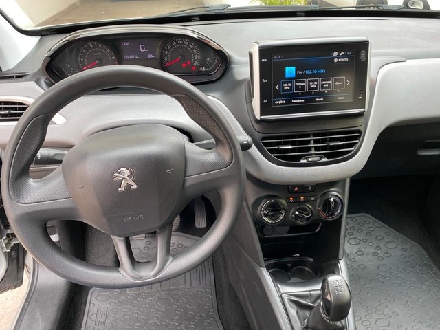Peugeot 208 2019 active 1.2  - Foto 10
