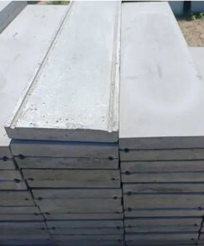 Pingadeira Reta 80x23cm com ferro e friso.