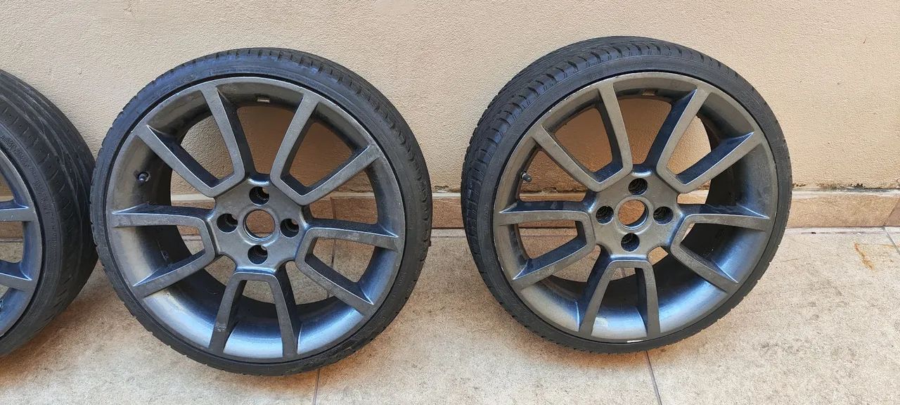 Rodas de liga leve aro 17 com pneus 185/35 - Foto 6